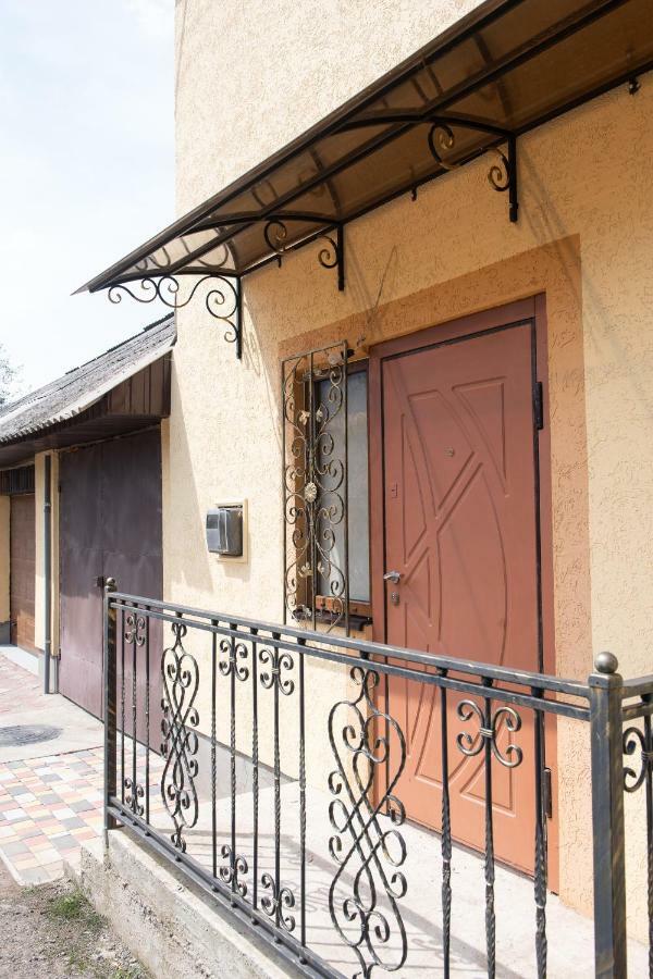 Затишна Оселя Apartamento Mizhhirya  Exterior foto